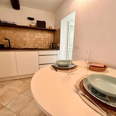 アパート Un Petit Coin Proche De La マントン